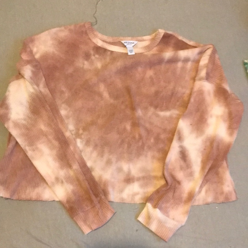 Long sleeve cropped shirt